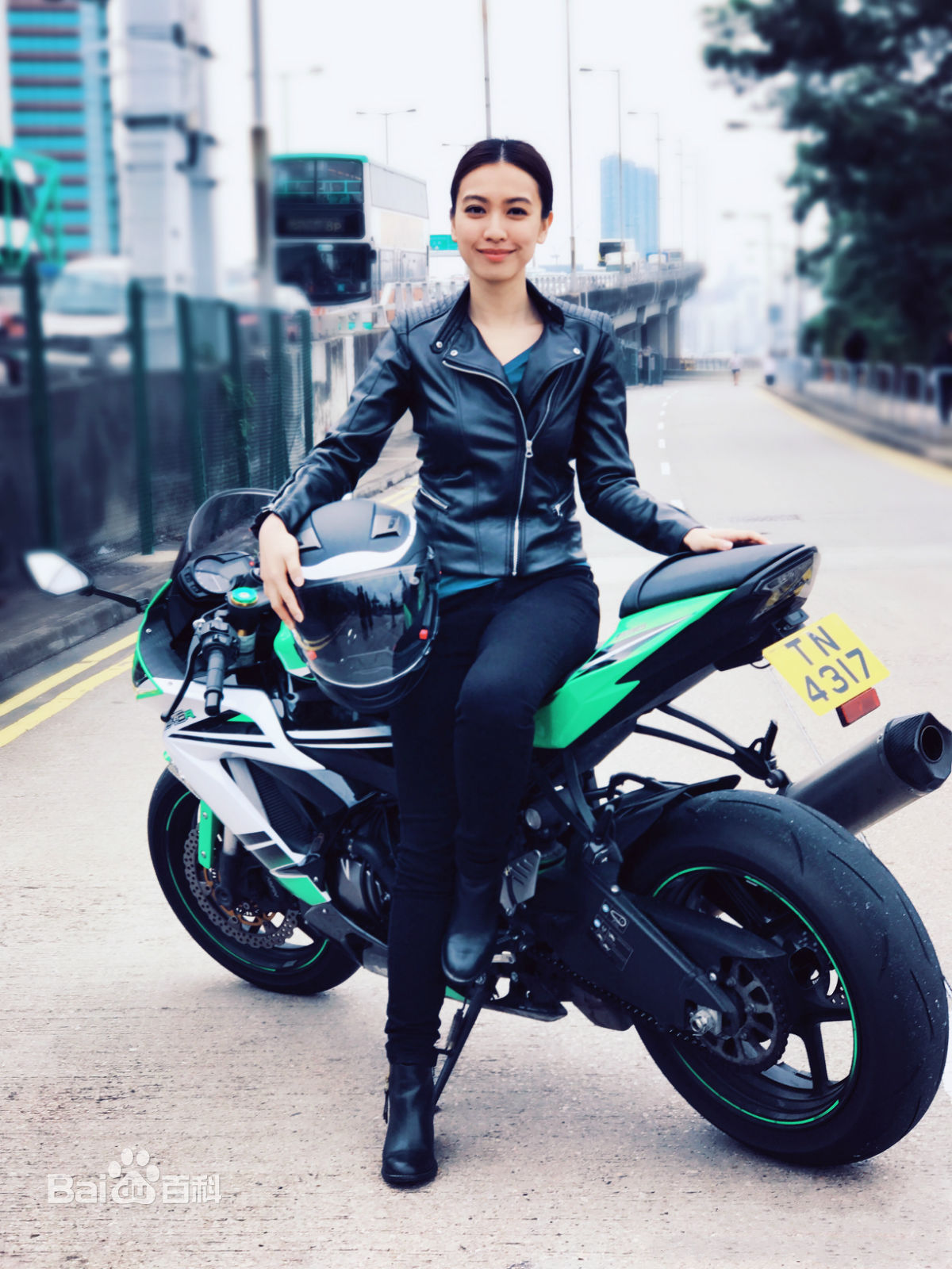 朱千雪(Tracy Chu)生活照素颜照相册