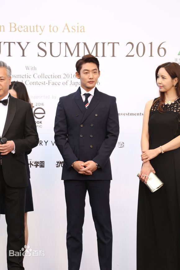 李泰成(Lee TaeSung/)出席活动前后照片