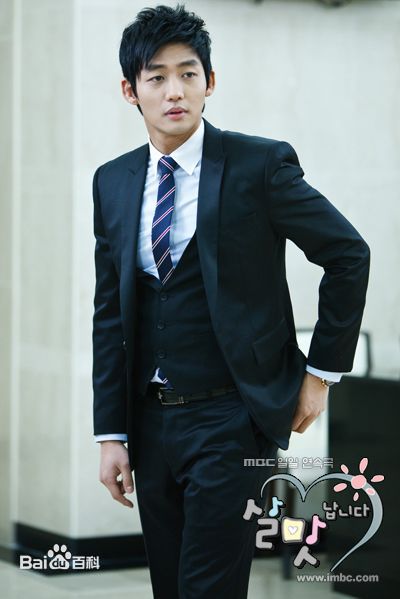 最全李泰成(Lee TaeSung/)在电视剧《享受人生》中的相册