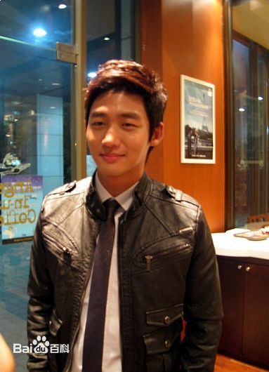 最全李泰成(Lee TaeSung/)在电视剧《享受人生》中的相册