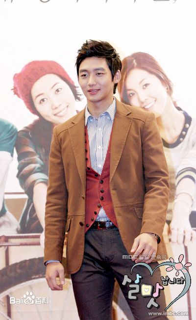 最全李泰成(Lee TaeSung/)在电视剧《享受人生》中的相册