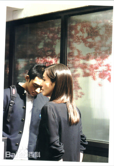 最新李泰成(Lee TaeSung/)在首部主演电影《智齿》中的图集