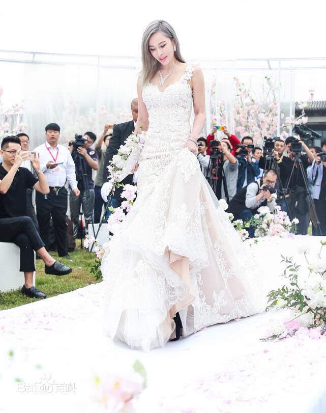 温岚(Landy Wen)签约内地生活照相册