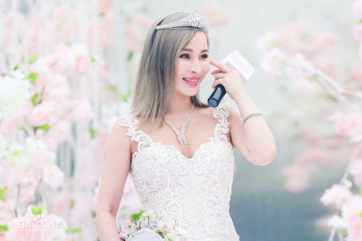 温岚(Landy Wen)签约内地生活照相册