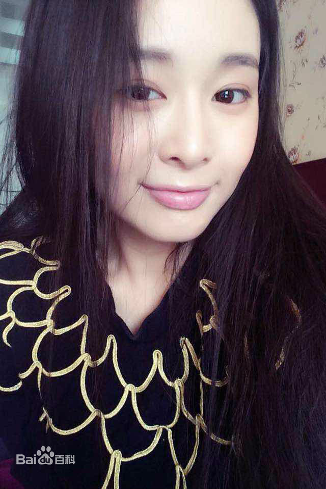 高叶(Chloe)生活工作照壁纸壁纸