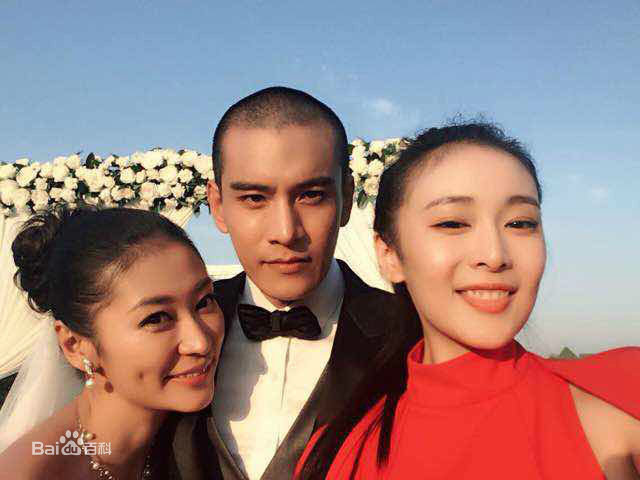 高叶(Chloe)生活工作照壁纸壁纸