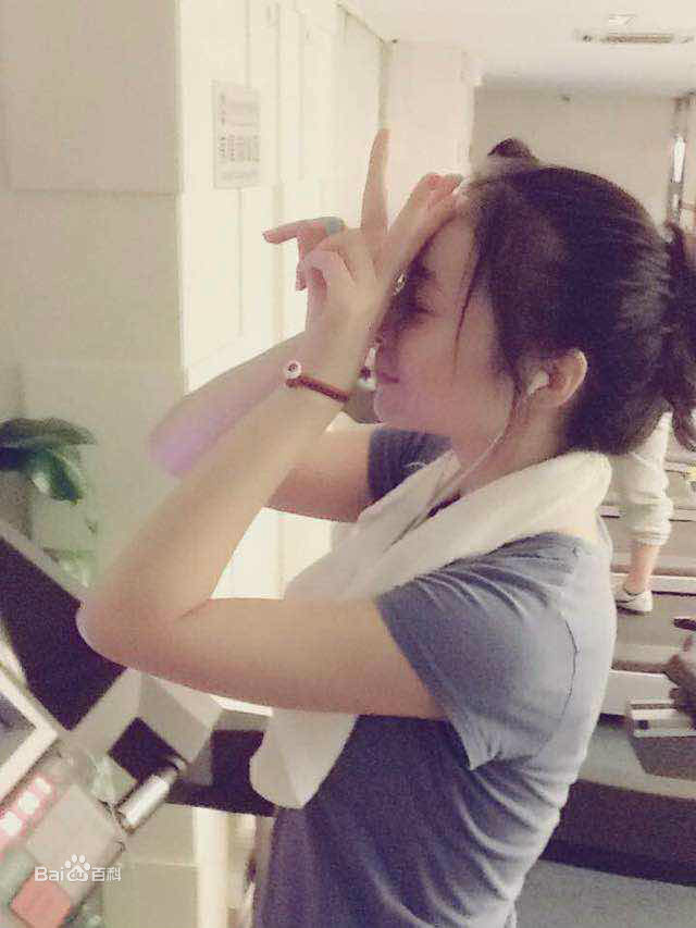 高叶(Chloe)生活工作照壁纸壁纸