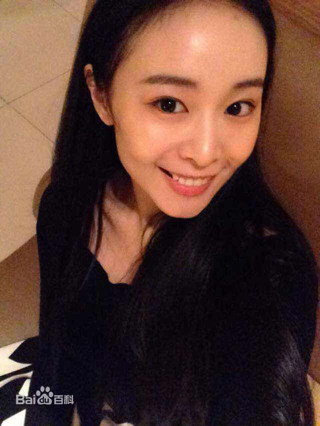 高叶(Chloe)生活工作照壁纸壁纸