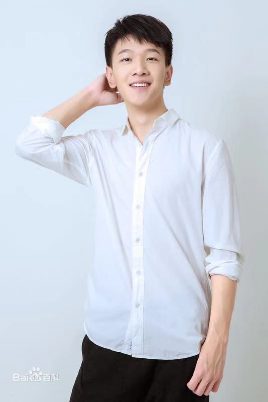 最全张琛素颜照