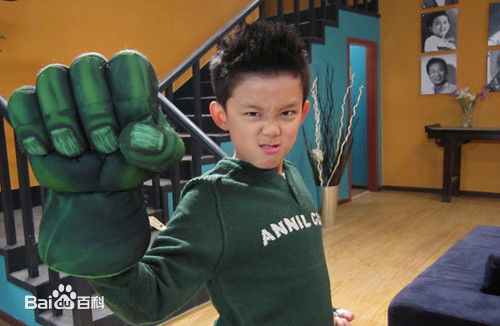 最新张琛性感图片