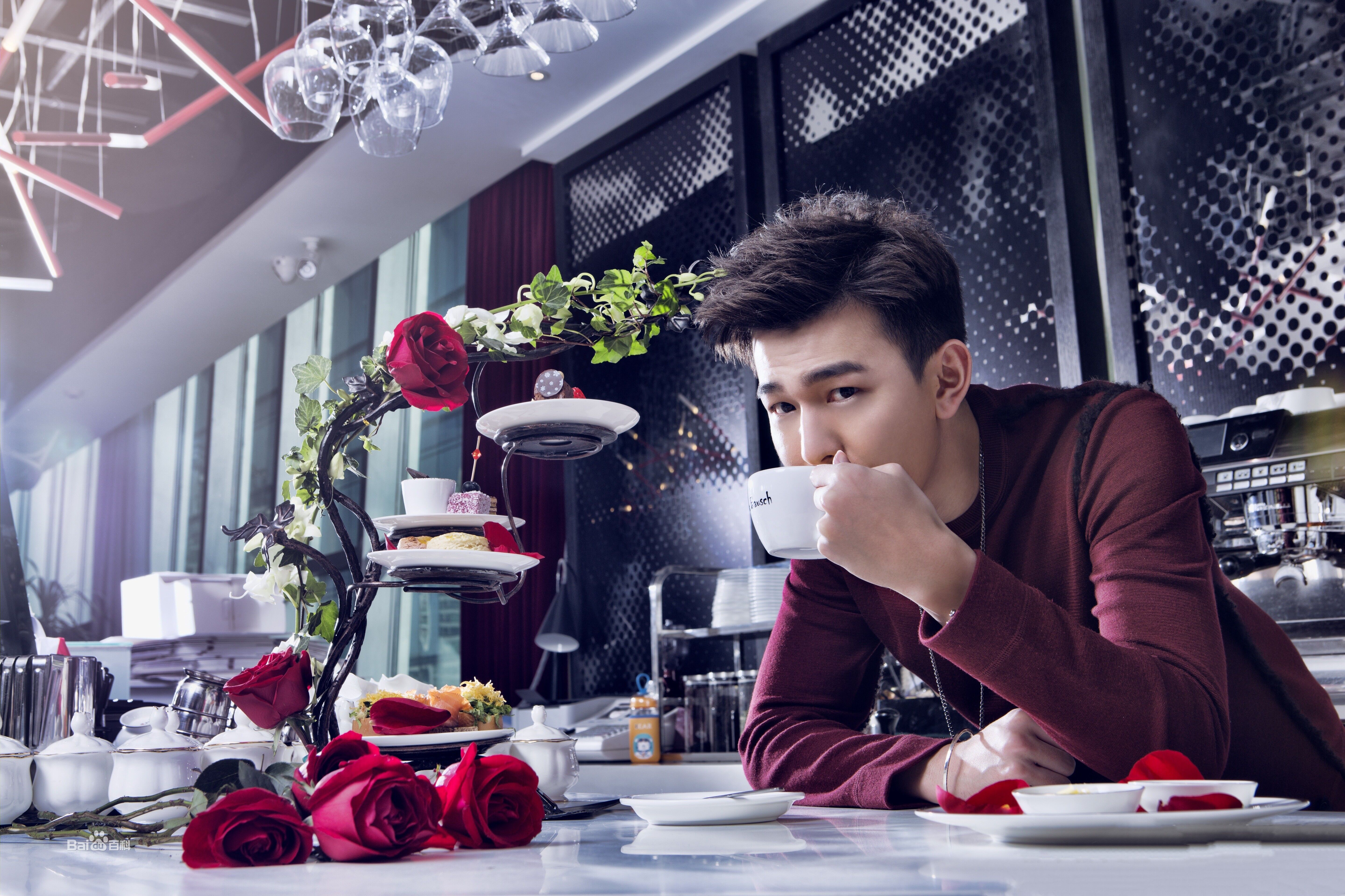 孔垂楠(Korn)最新个人壁纸