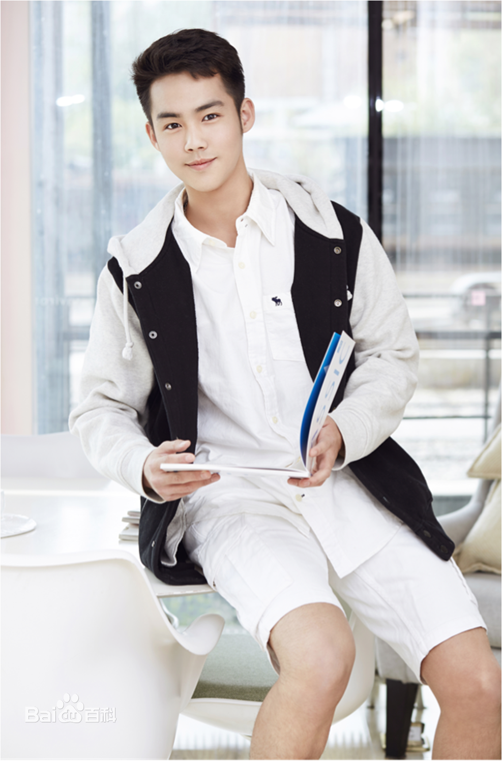 最新于了一性感图片