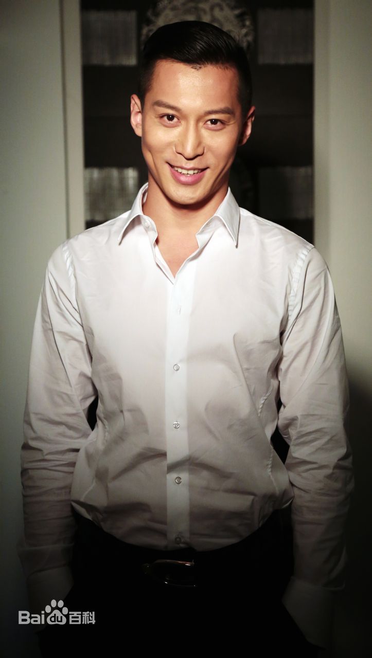 周航宣传照图片图集