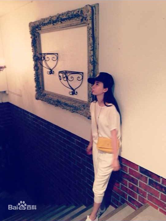 孙雅(miya)生活照性感图片壁纸