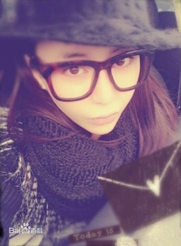 孙雅(miya)生活照性感图片壁纸