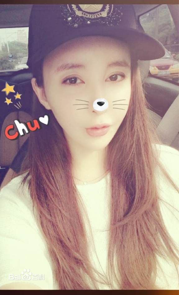 孙雅(miya)生活照性感图片壁纸