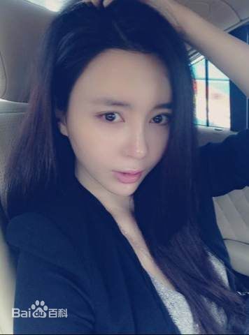 孙雅(miya)生活照性感图片壁纸