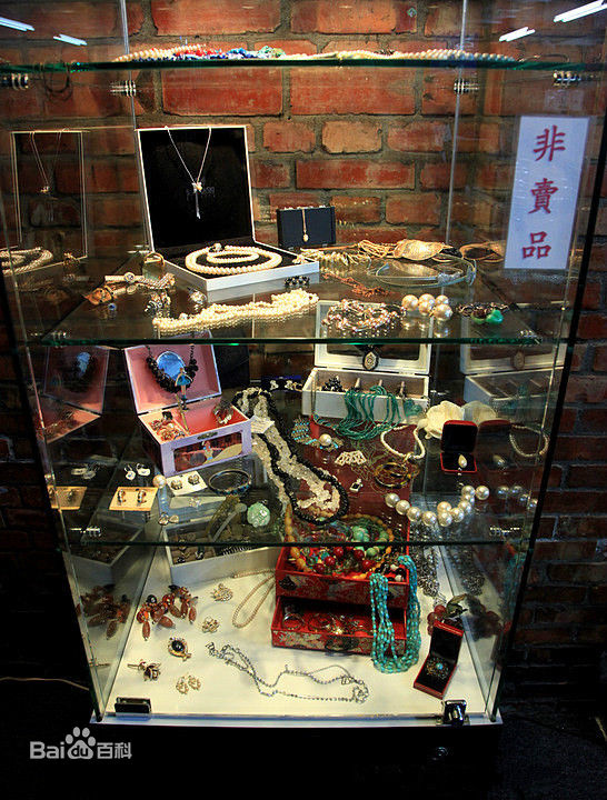 邓丽君(Teresa Teng、テレサ·テン)后世纪念资料素颜照相册