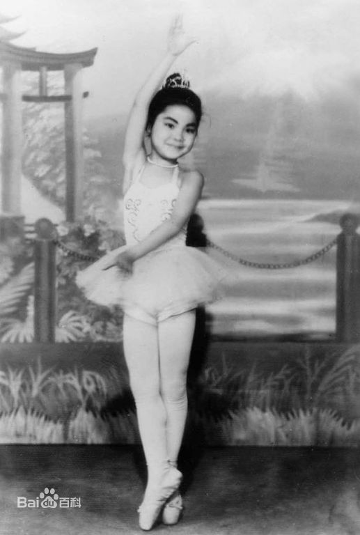 邓丽君(Teresa Teng、テレサ·テン)幼年的壁纸壁纸