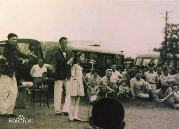 邓丽君(Teresa Teng、テレサ·テン)幼年的壁纸壁纸