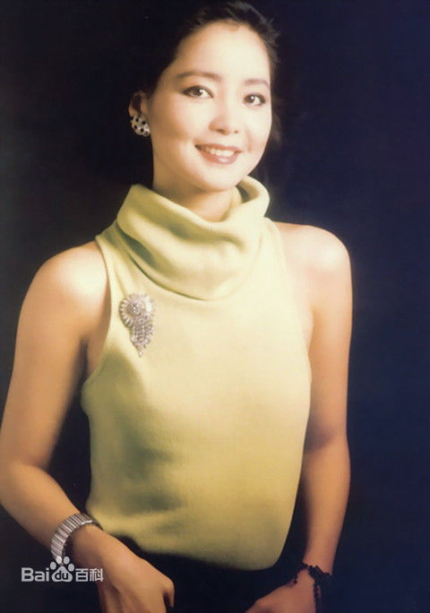 邓丽君(Teresa Teng、テレサ·テン)艺术照前后照片