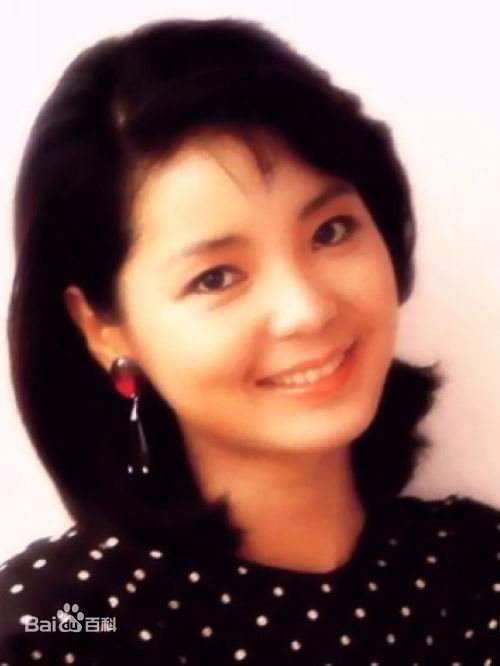邓丽君(Teresa Teng、テレサ·テン)艺术照前后照片