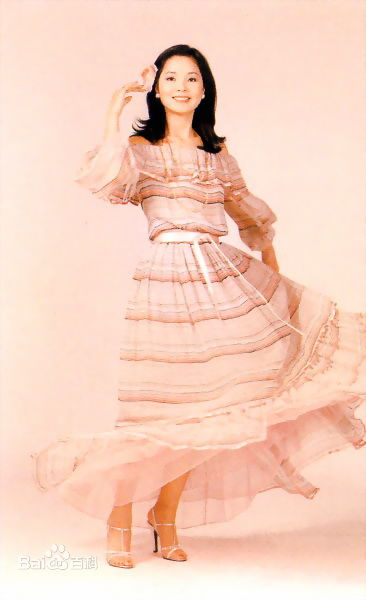 邓丽君(Teresa Teng、テレサ·テン)艺术照前后照片