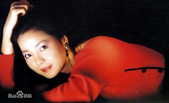 邓丽君(Teresa Teng、テレサ·テン)艺术照前后照片