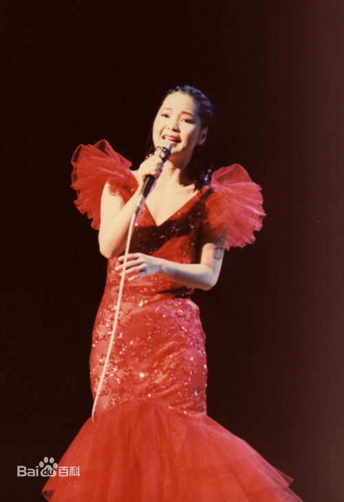 邓丽君(Teresa Teng、テレサ·テン)1985东京NHK演唱会图册