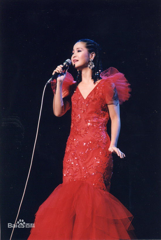 邓丽君(Teresa Teng、テレサ·テン)1985东京NHK演唱会图册