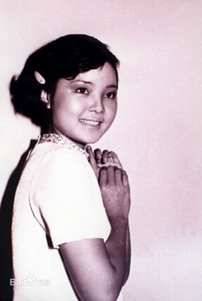 邓丽君(Teresa Teng、テレサ·テン)小时候素颜照相册