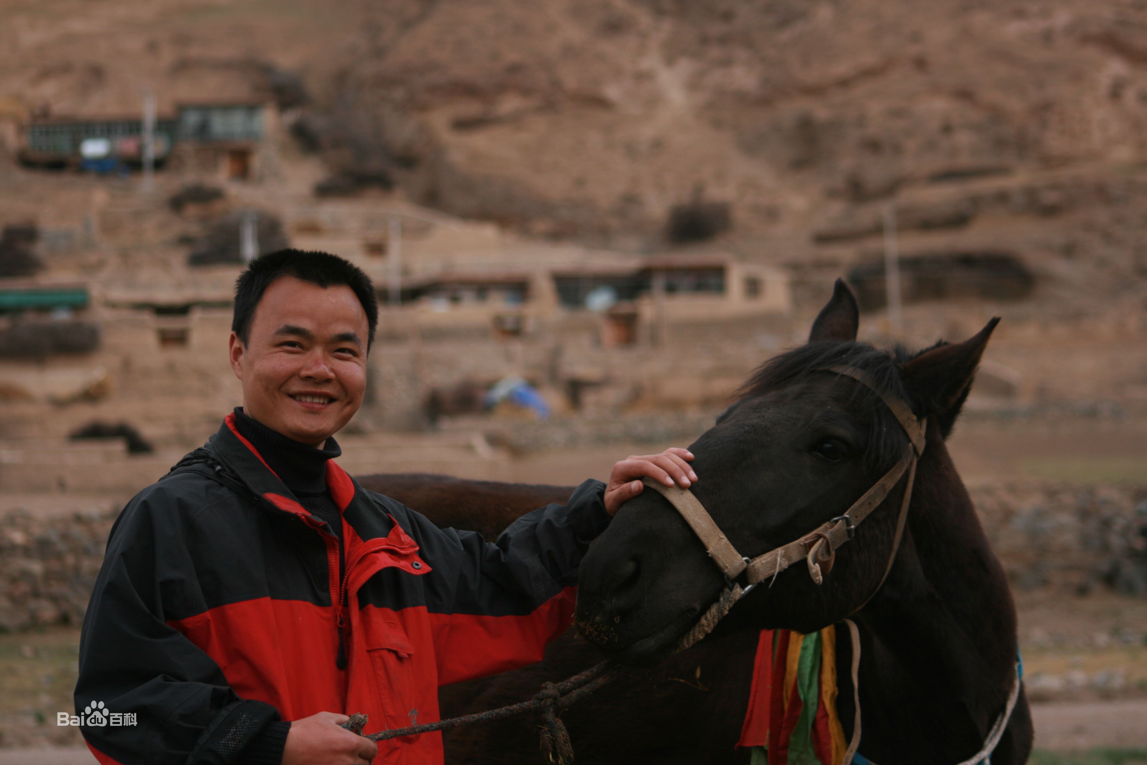 张仁杰(renjiezhang)常年行走在山区农村等地采写。素颜照相册