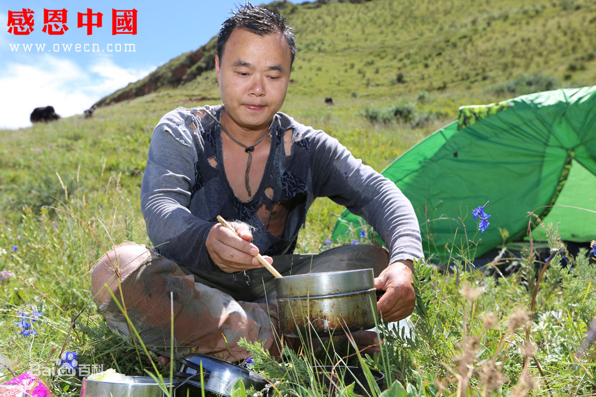 张仁杰(renjiezhang)常年行走在山区农村等地采写。素颜照相册