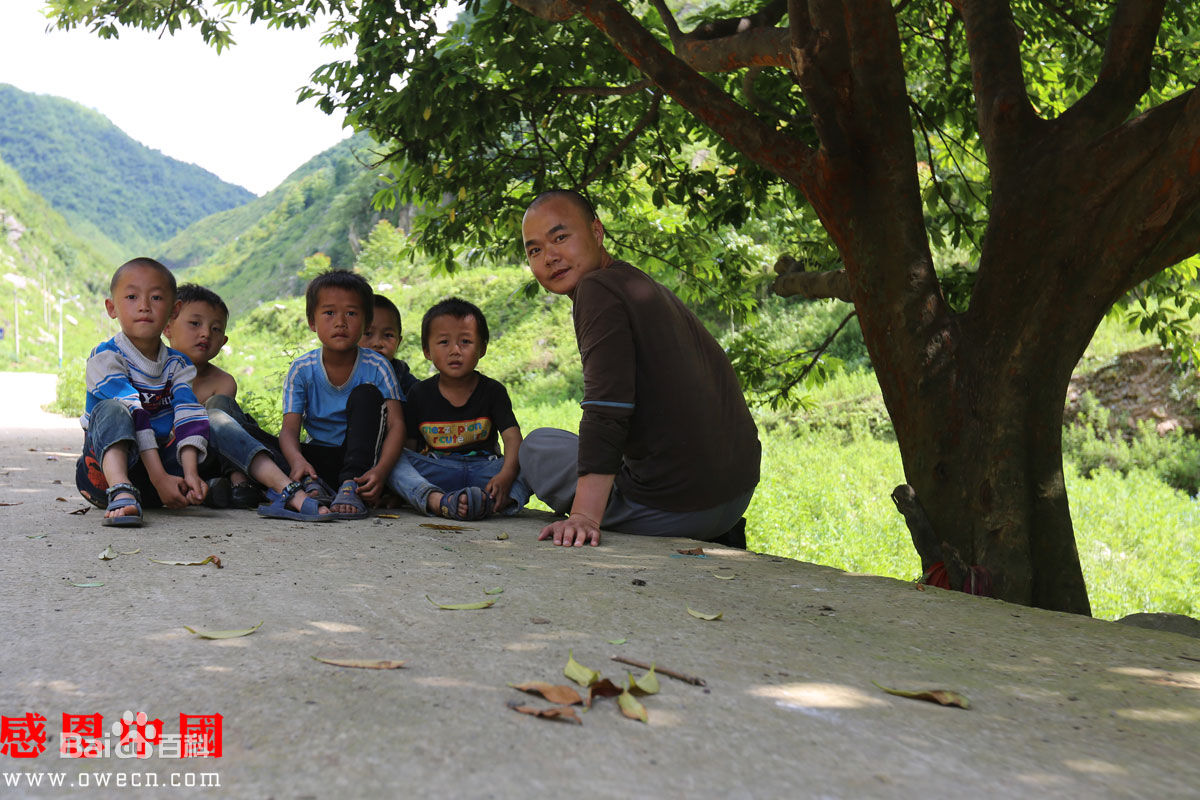 张仁杰(renjiezhang)和采写人物在一起的照片。性感图片壁纸