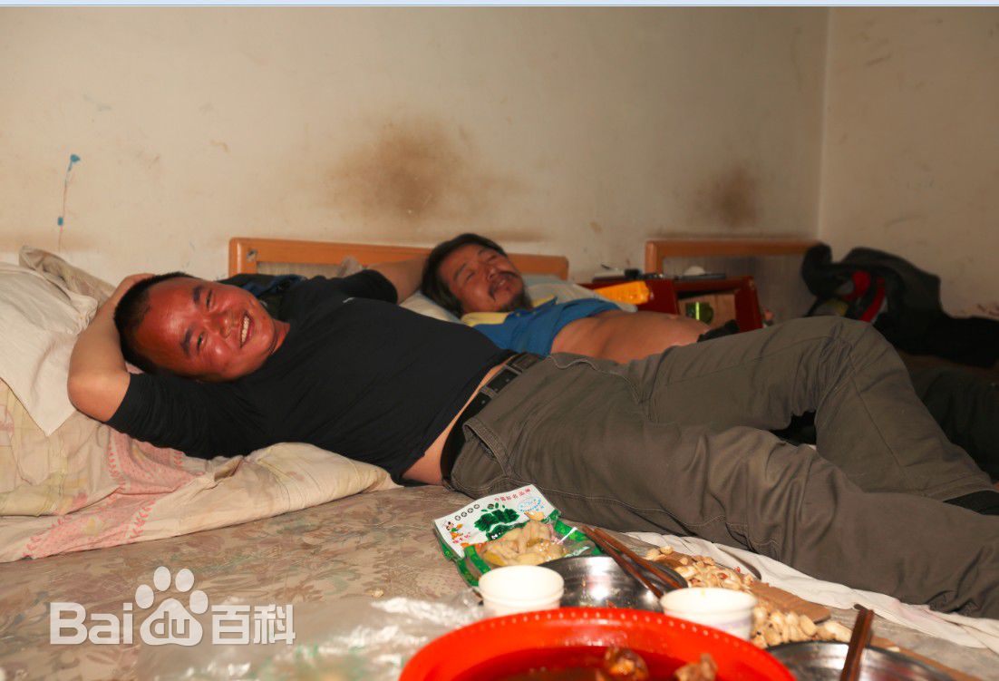 张仁杰(renjiezhang)和采写人物在一起的照片。性感图片壁纸