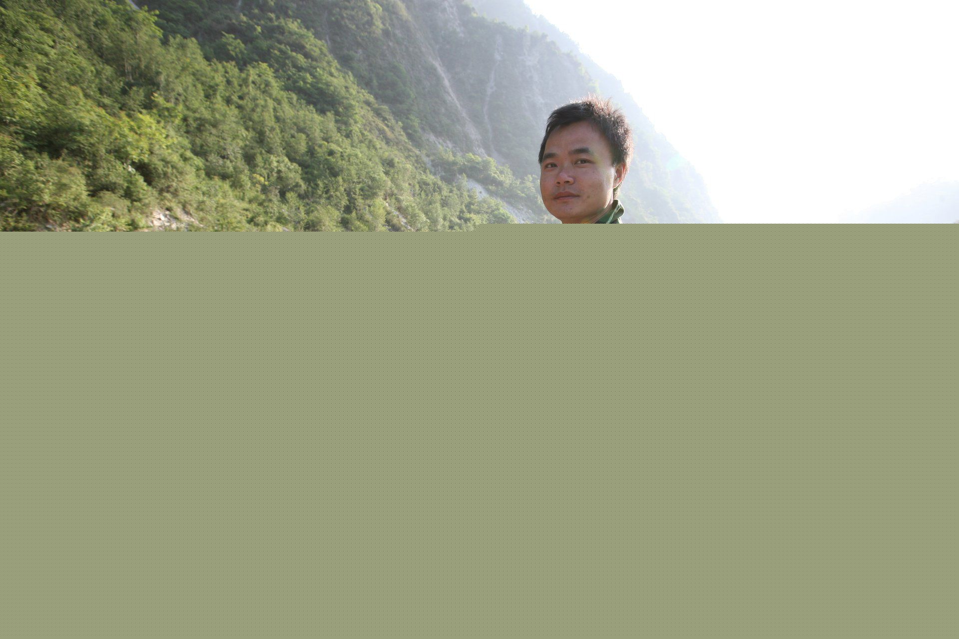 张仁杰(renjiezhang)2008年北川大地震采写并参与救援照片。性感图片壁纸