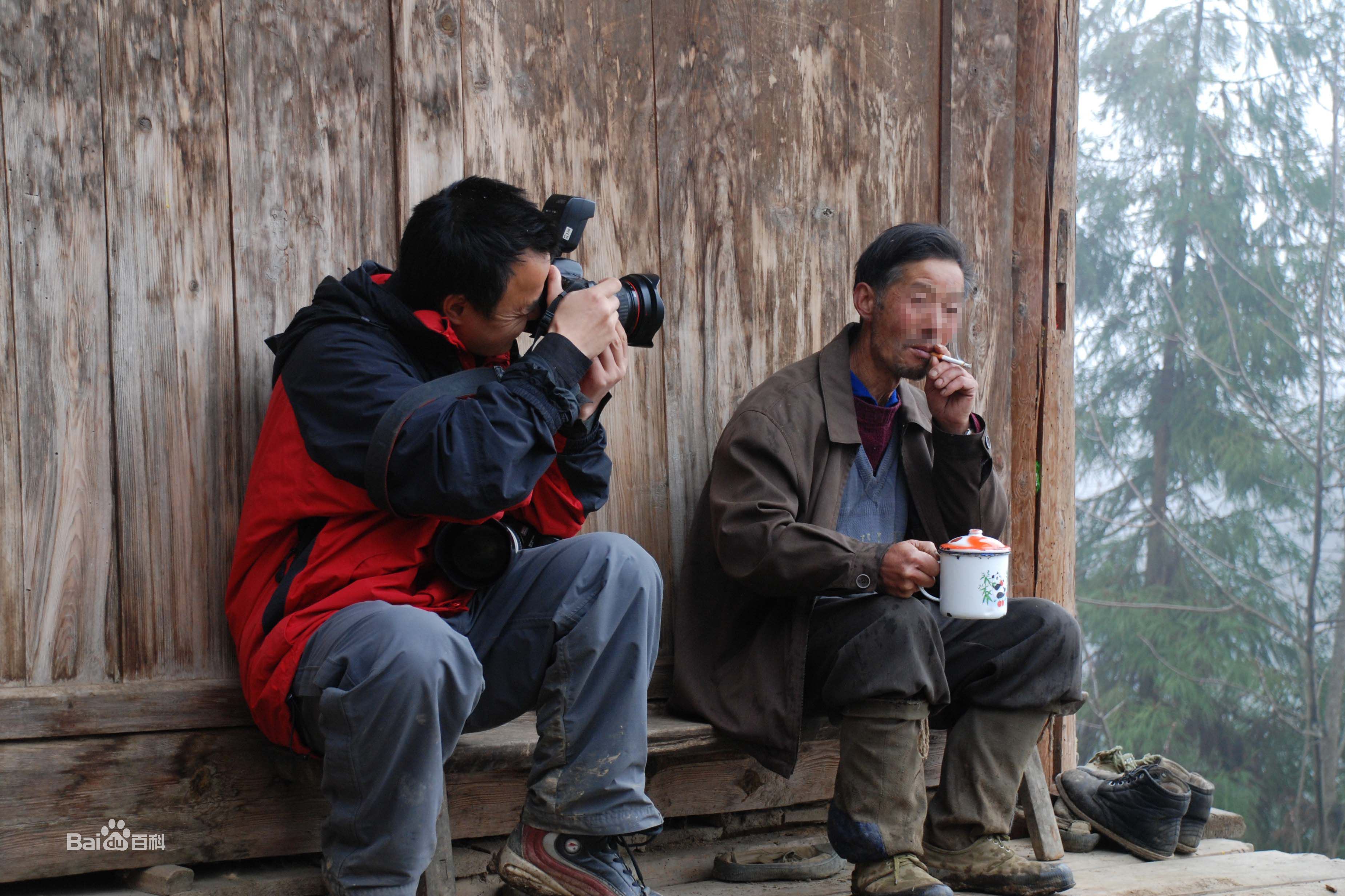张仁杰(renjiezhang)和他独立承担的社会变迁课题中的人物在一起。图册