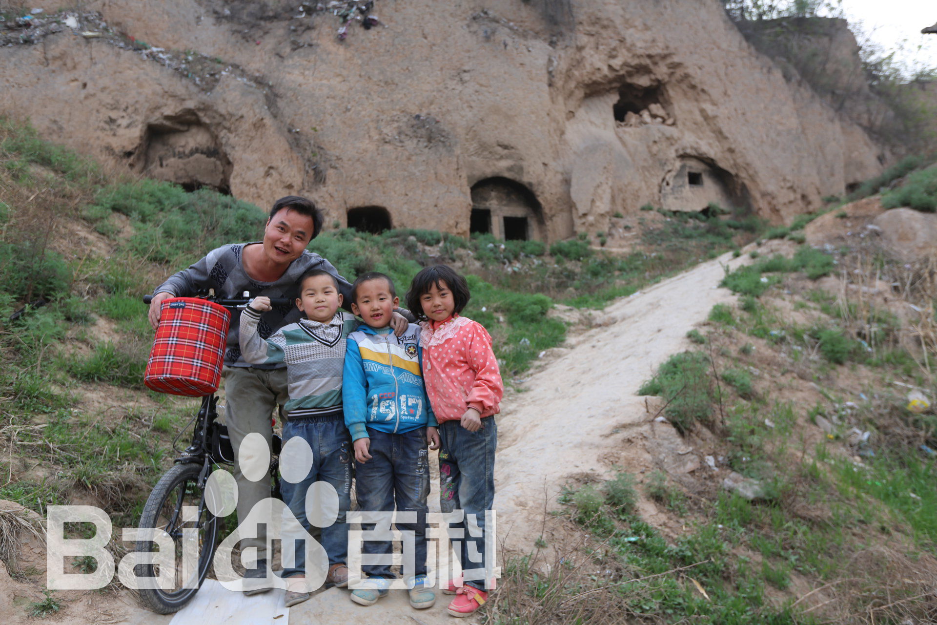 张仁杰(renjiezhang)独立承担课题的骑行在全国各地。前后照片