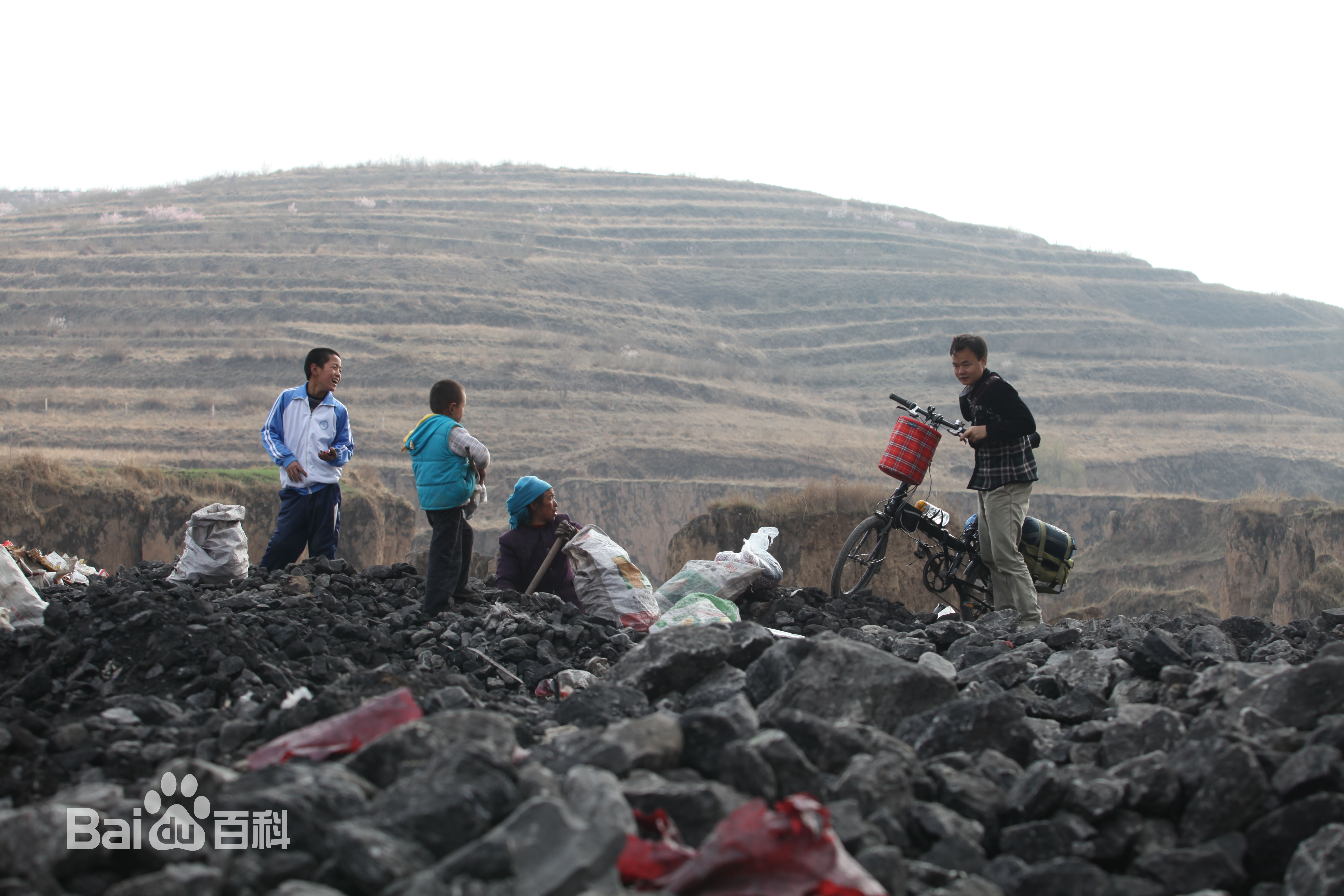 张仁杰(renjiezhang)独立承担课题的骑行在全国各地。前后照片