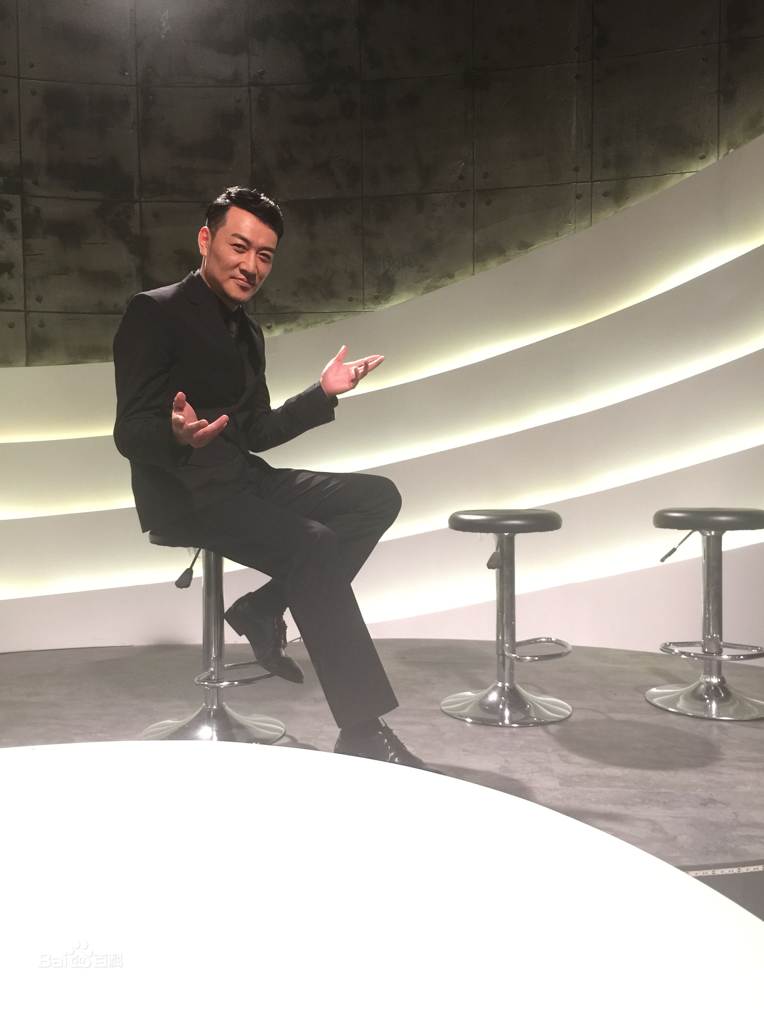 精选董彦麟在综艺秀：东方卫视《今夜百乐门》中的图册