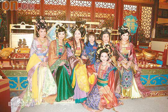 最全杨卓娜(Lenna_Yeung)在《公主嫁到》拍摄花絮中的壁纸