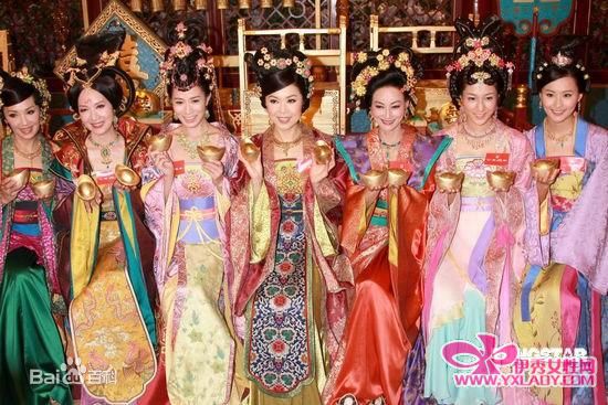 最全杨卓娜(Lenna_Yeung)在《公主嫁到》拍摄花絮中的壁纸