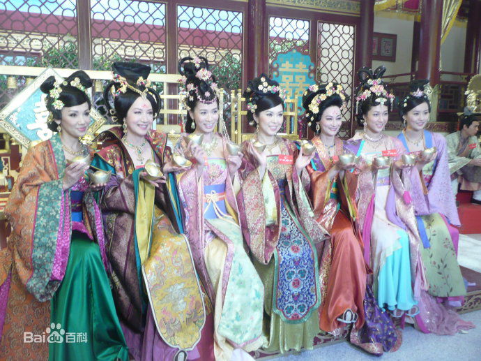 最全杨卓娜(Lenna_Yeung)在《公主嫁到》拍摄花絮中的壁纸