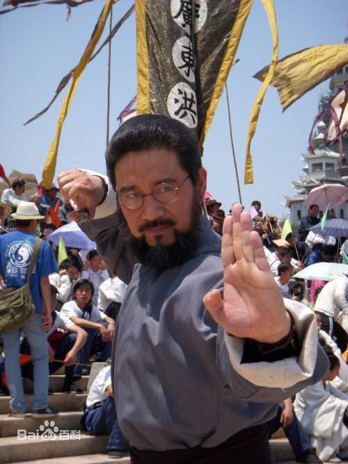 最新徐向东性感图片