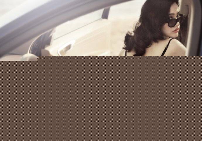 陈春(Bella)为男人装拍摄杂志