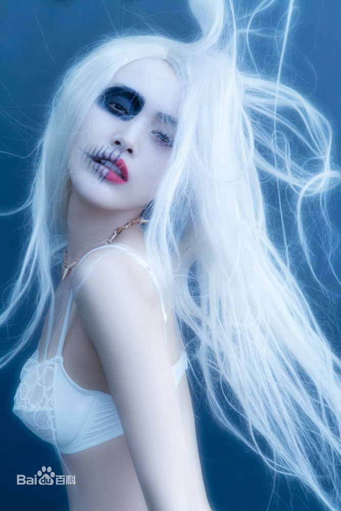 陈春(Bella)清魔女图片图集