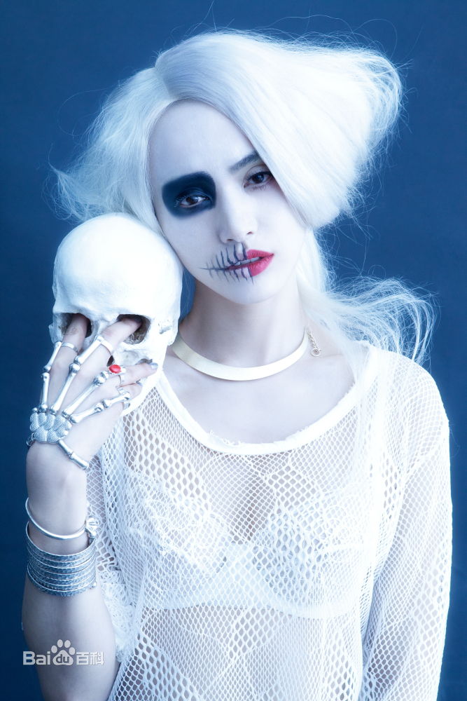 陈春(Bella)清魔女图片图集