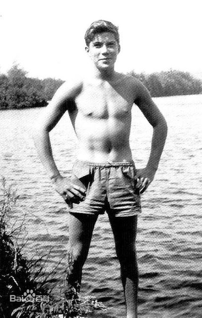 精选威廉·夏特纳(William Alan Shatner (本名)Billy/The Shat/Bill(昵称）)精彩图册