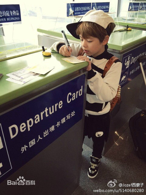 西蒙子(Jozef Liu Waite)生活照片图片图集