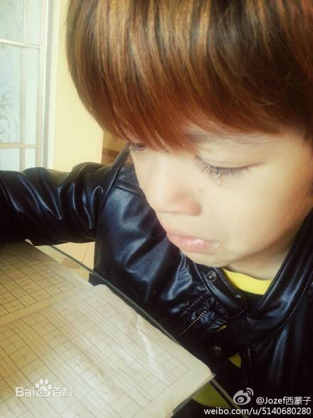 西蒙子(Jozef Liu Waite)生活照片图片图集